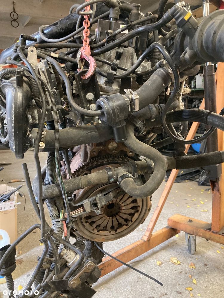 RENAULT CLIO III SILNIK 1.2 TCE D4FH786 - 3