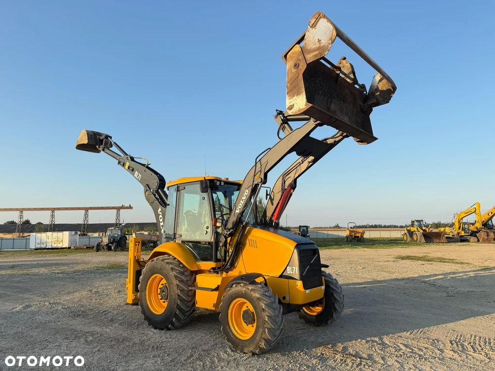 Volvo BL71 - 10