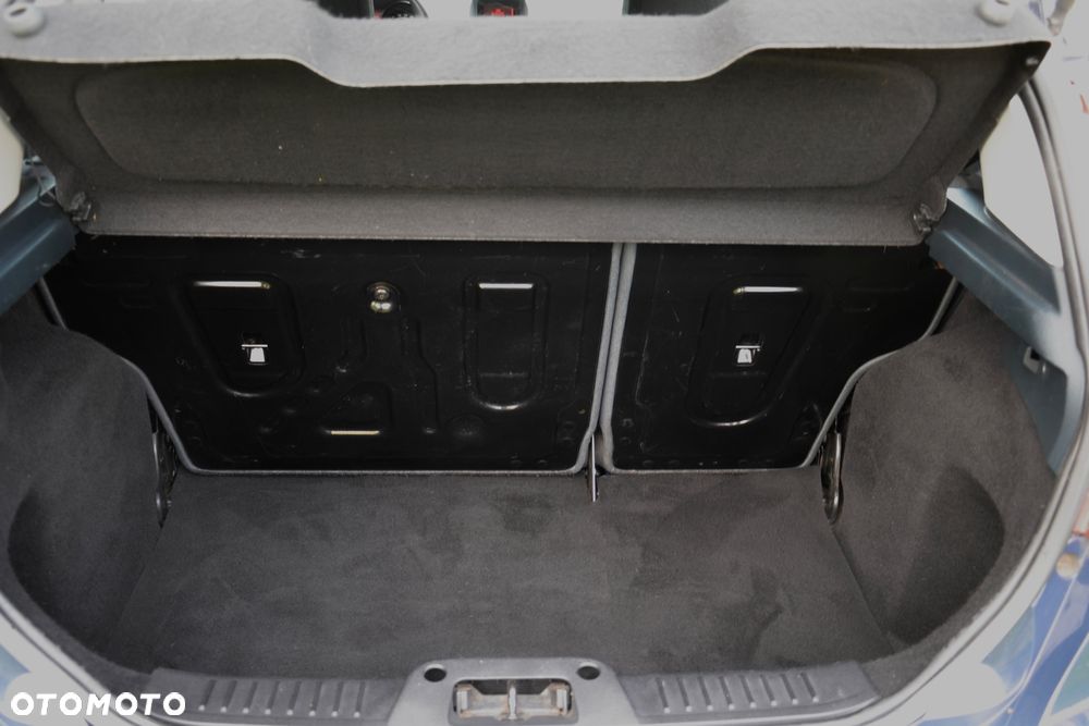 Ford Fiesta - 15