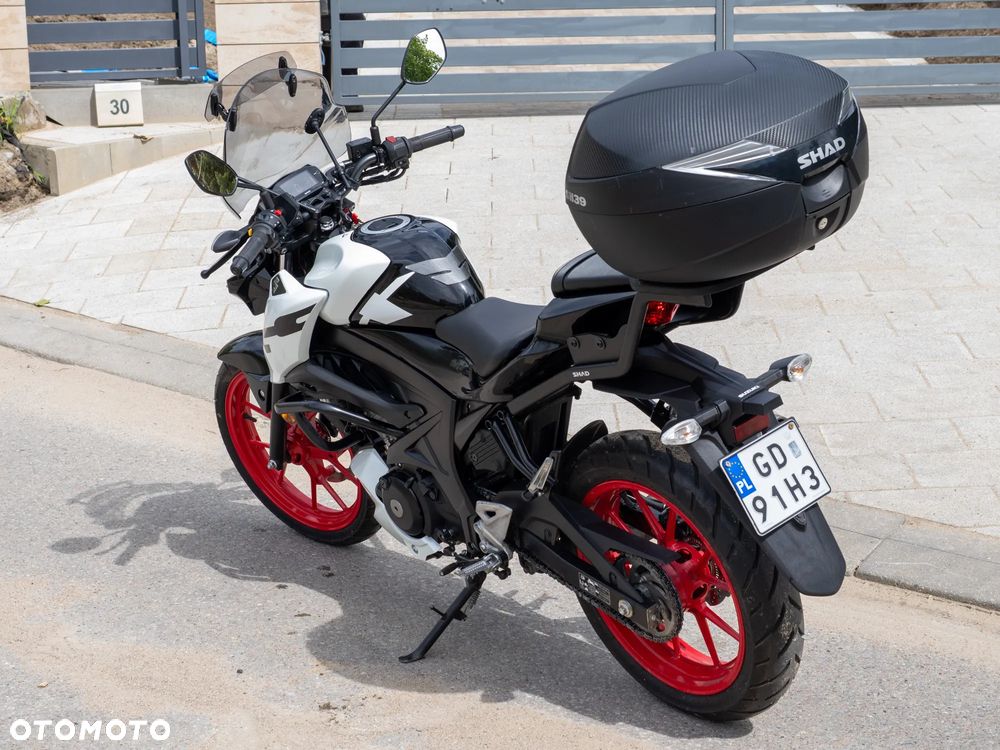Suzuki GSX - 2