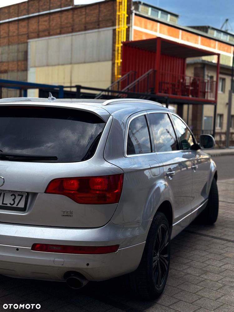 Audi Q7 3.0 TDI Quattro Tiptronic - 6
