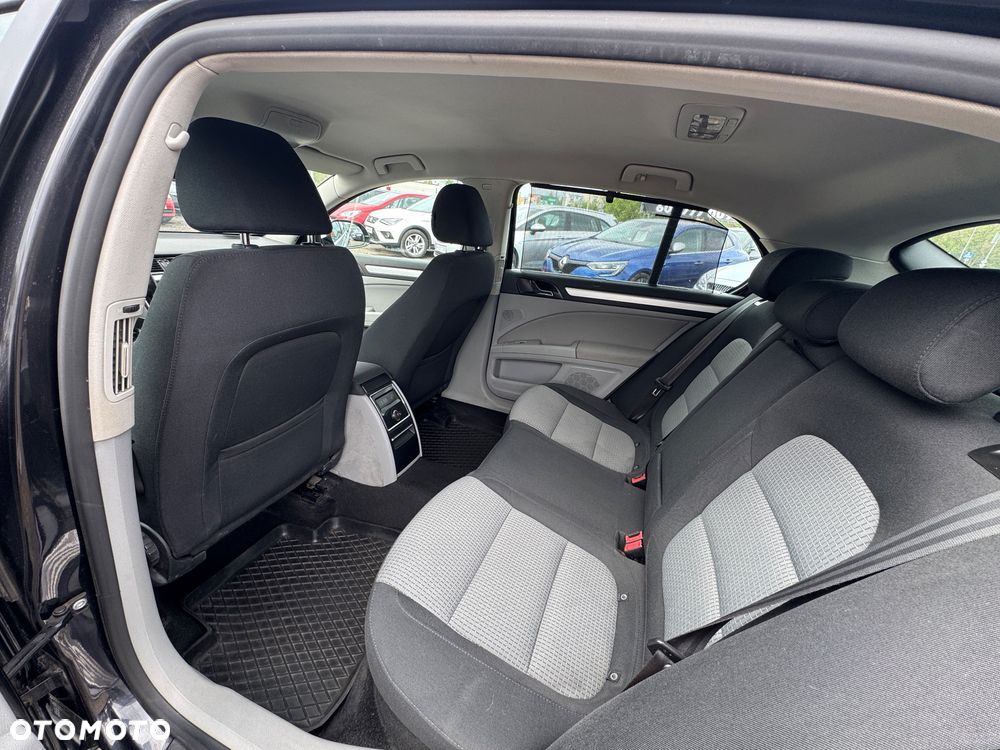 Skoda Superb 2.0 TDI Comfort - 6
