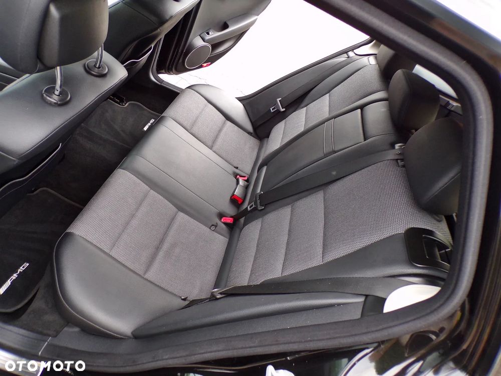 Mercedes-Benz Klasa C 220 CDI 7G-TRONIC Avantgarde Edition - 26