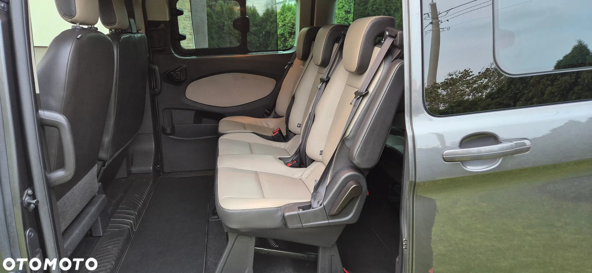Ford Tourneo Custom 2.0 EcoBlue L2 Shuttle Bus Titanium - 16