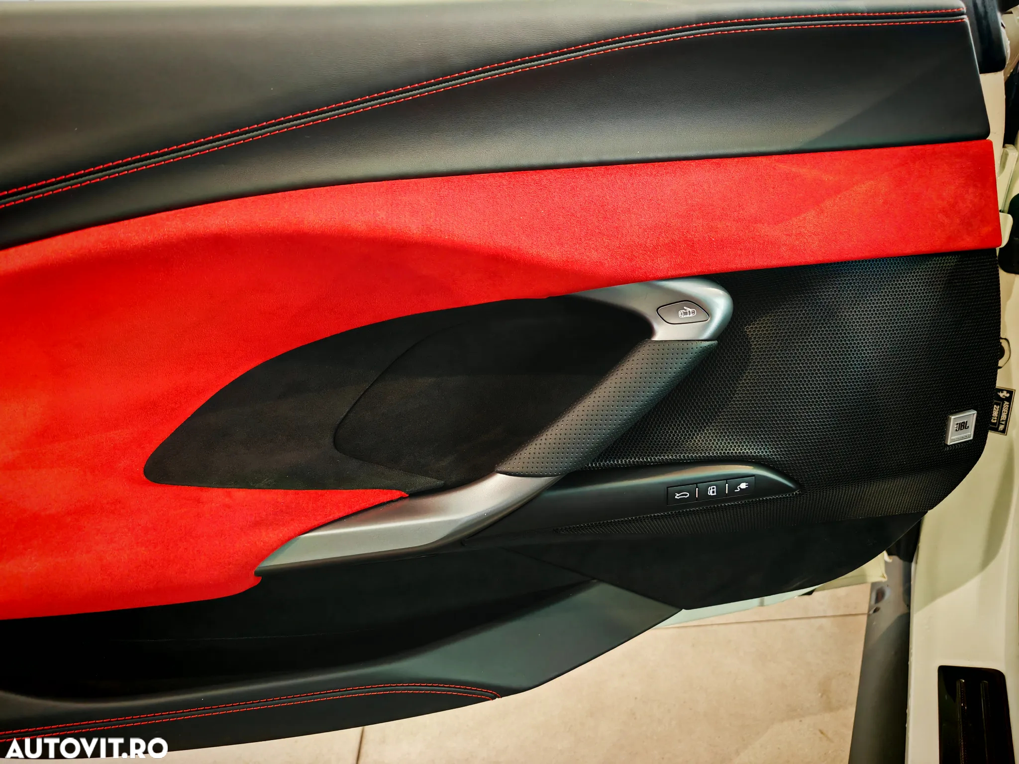 Ferrari 296 GTB - 16