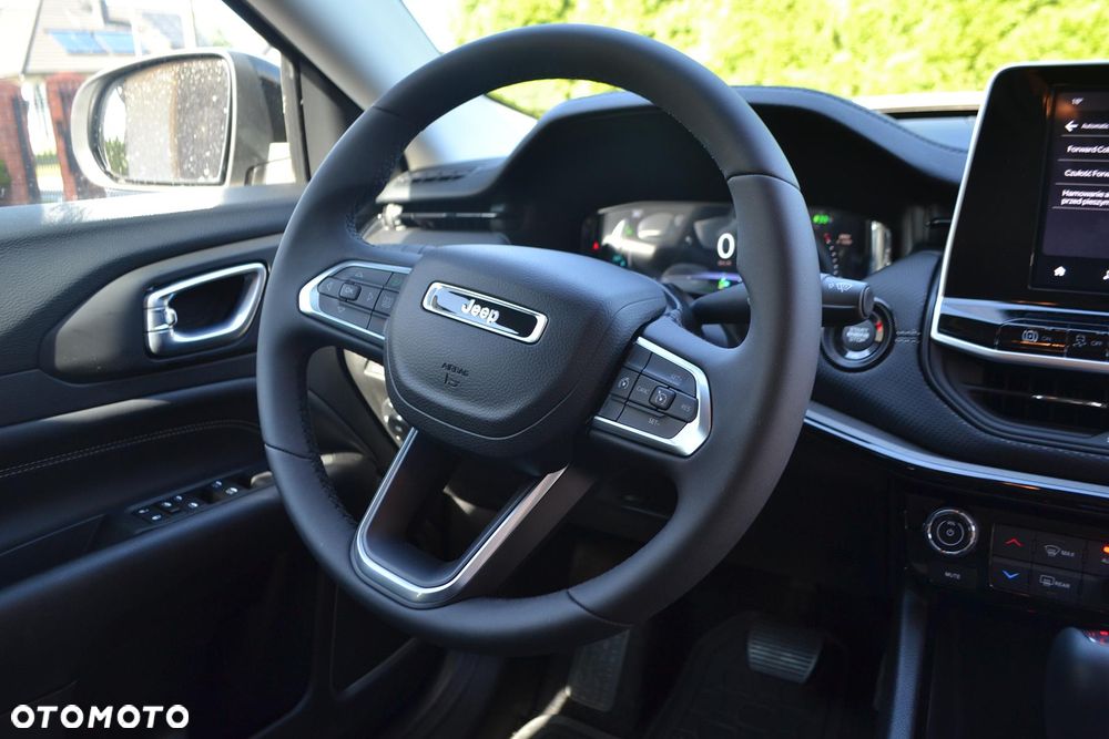 Jeep Compass - 21