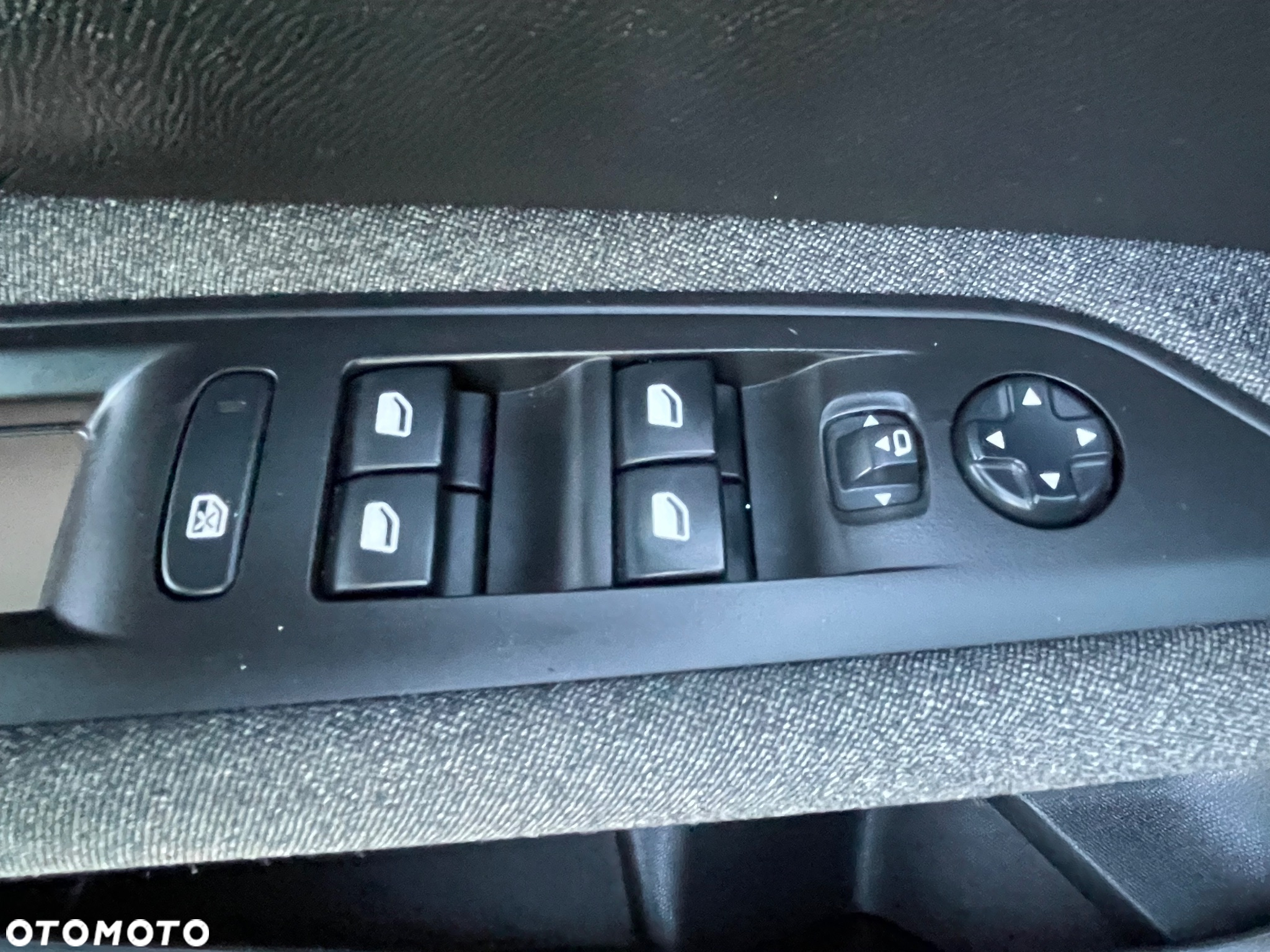 Peugeot 3008 1.5 BlueHDi Active Pack S&S EAT8 - 14
