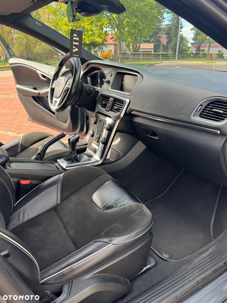 Volvo V40 D2 Drive-E R-Design Kinetic - 20