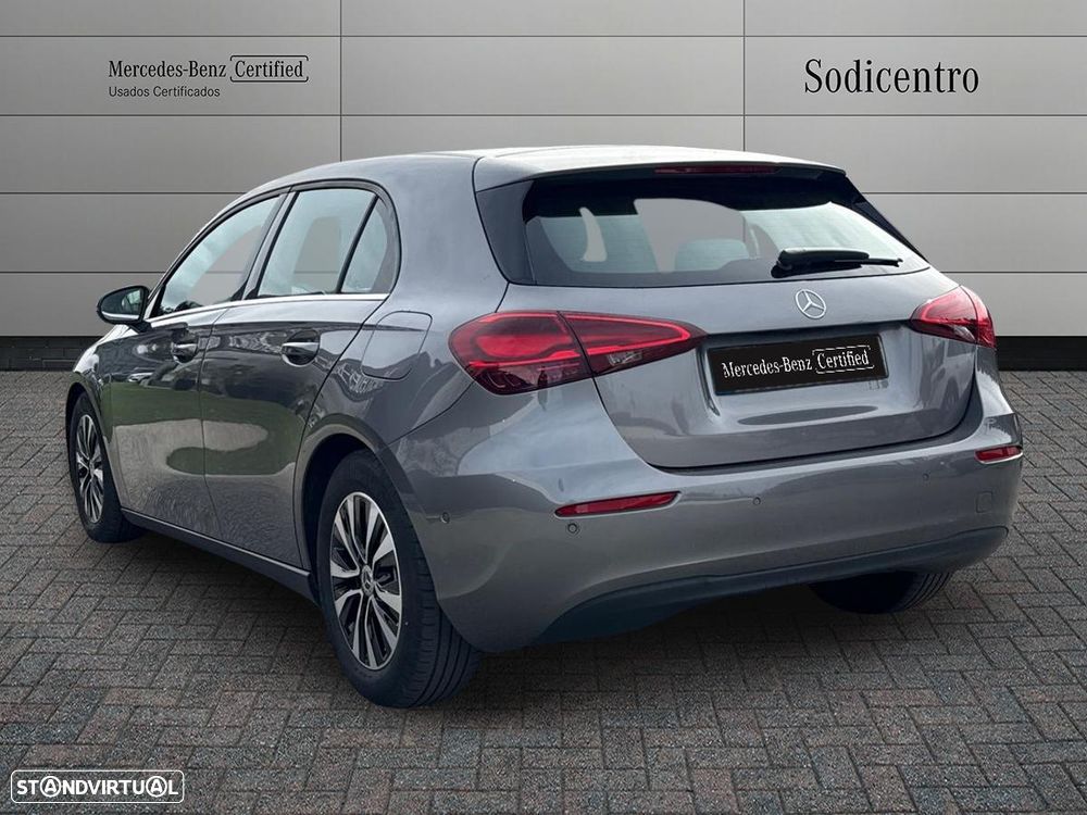 Mercedes-Benz A 180 - 4