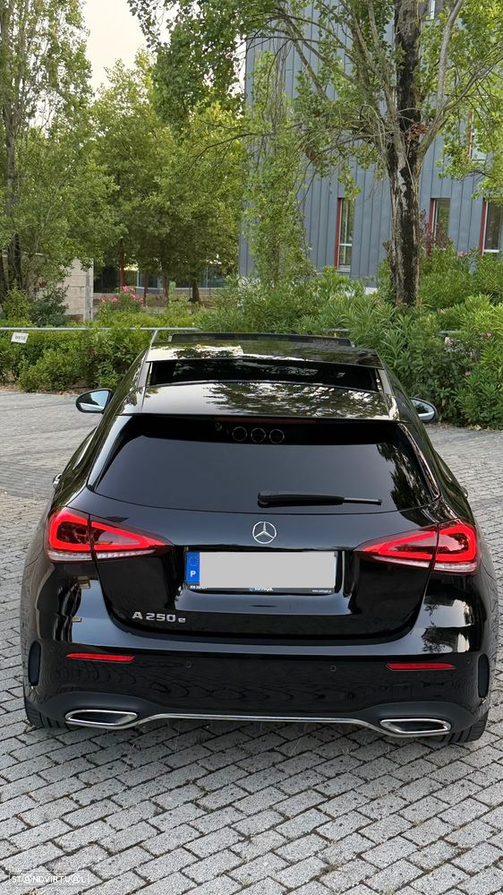 Mercedes-Benz A 250 e AMG Line - 23