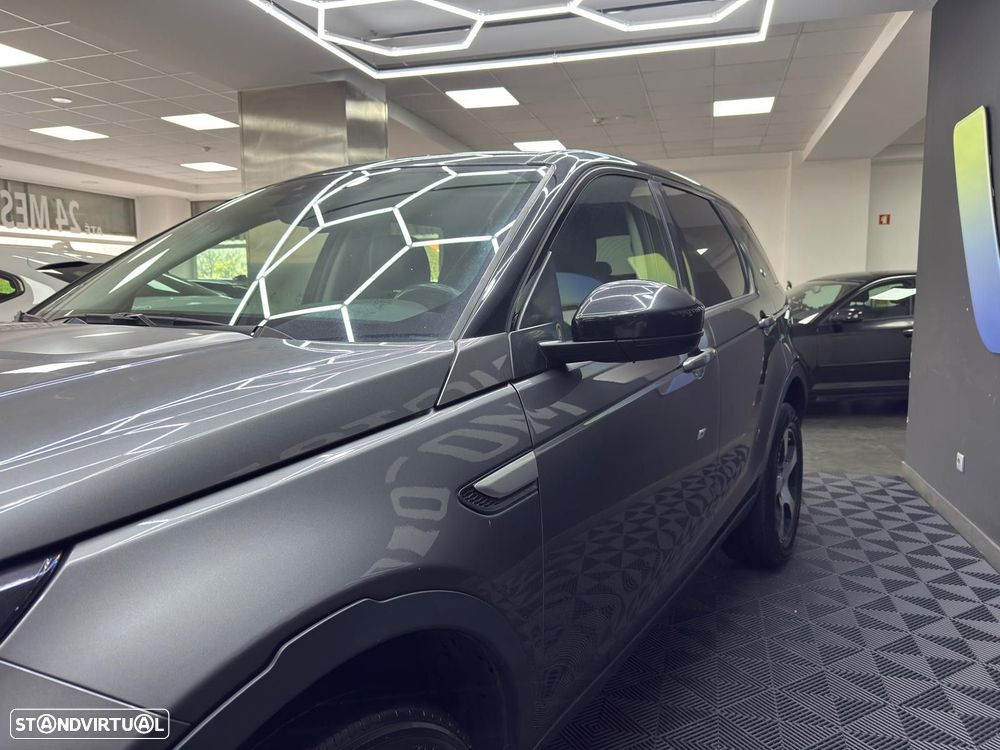Land Rover Discovery Sport 2.0 eD4 R-Dynamic S - 11