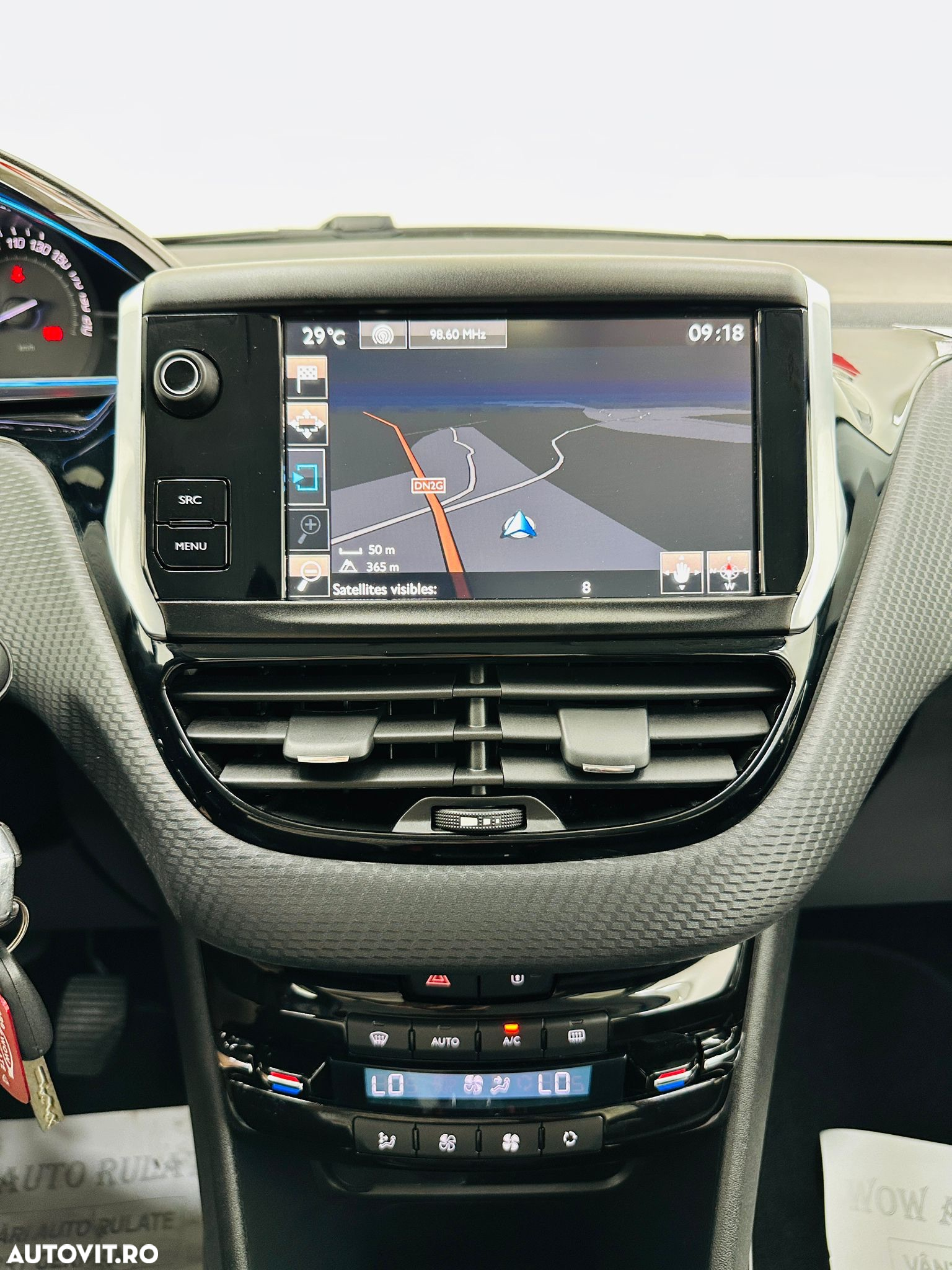 Peugeot 2008 - 29
