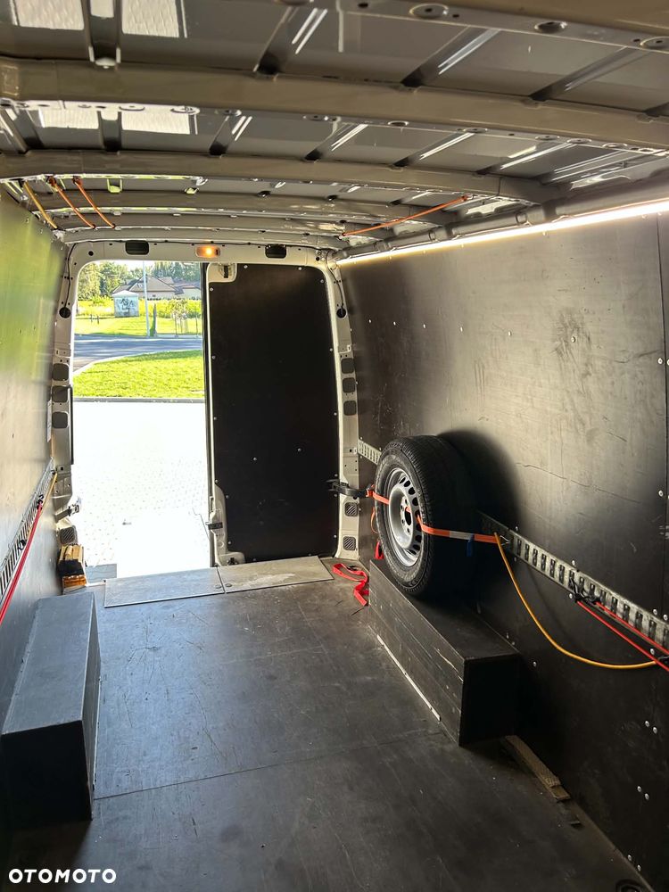 Volkswagen CRAFTER - 18