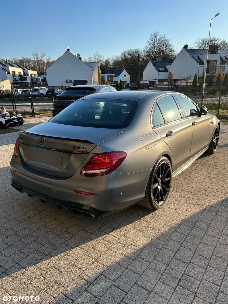 Mercedes-Benz Klasa E - 4