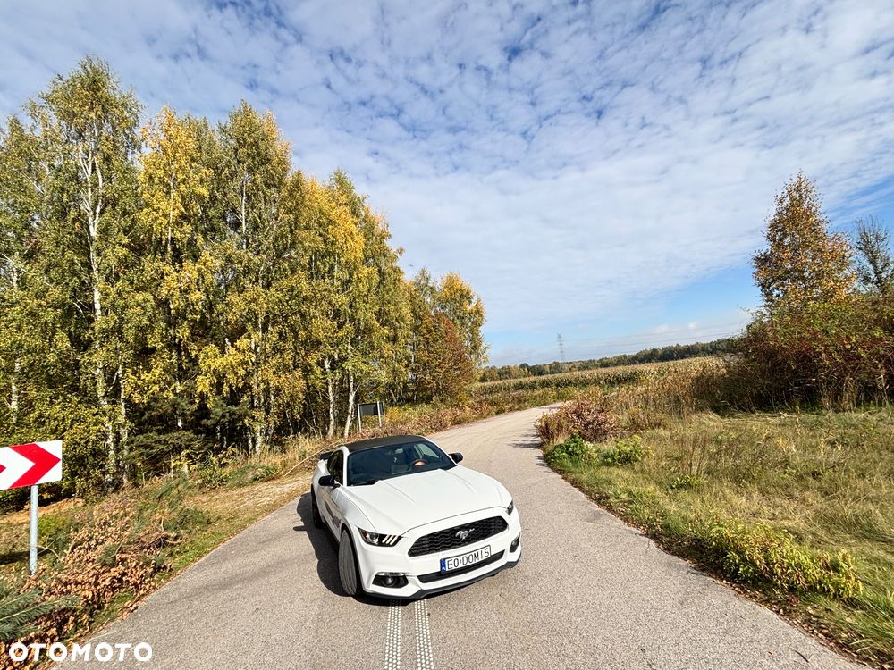 Ford Mustang 2016 photo 2
