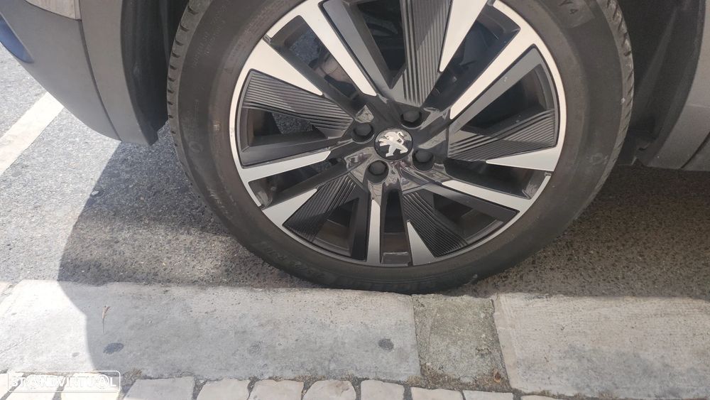 Peugeot 2008 1.5 BlueHDi GT Pack EAT8 - 3