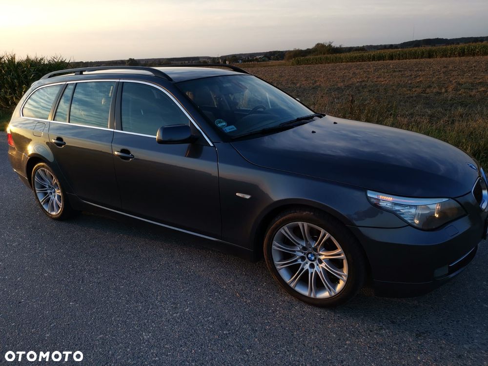 BMW Seria 5 525d - 18
