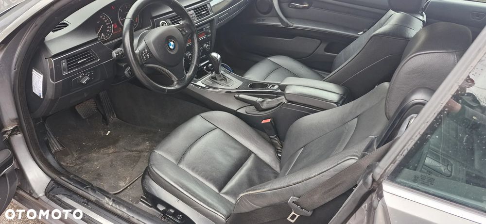 BMW Seria 3 320d - 13