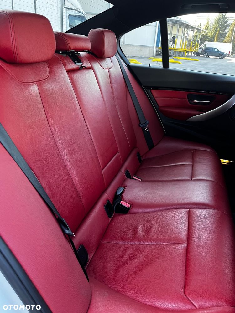 BMW Seria 3 340i xDrive Edition M Sport Shadow - 10