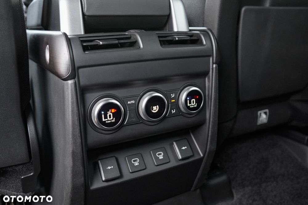 Land Rover Defender 3.0 P400 mHEV X - 35