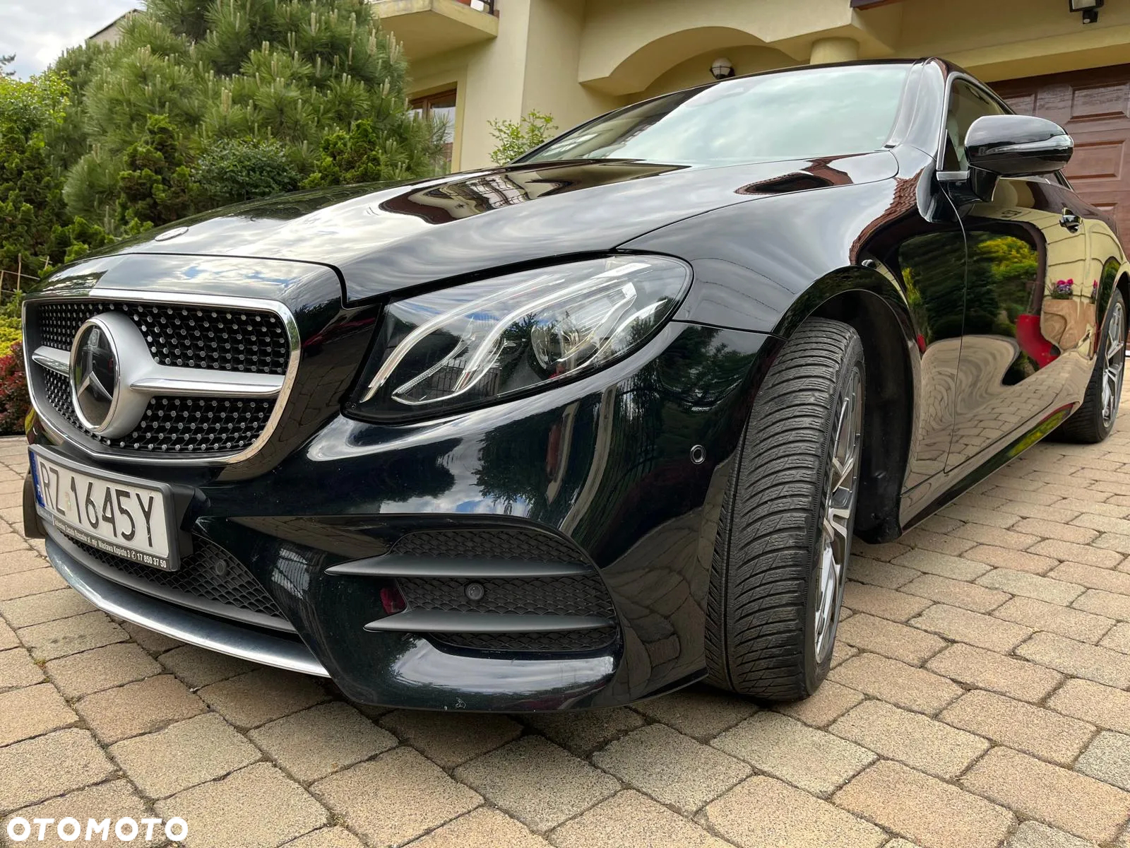 Mercedes-Benz Klasa E 220 d Coupe 4-Matic 9G-TRONIC - 13