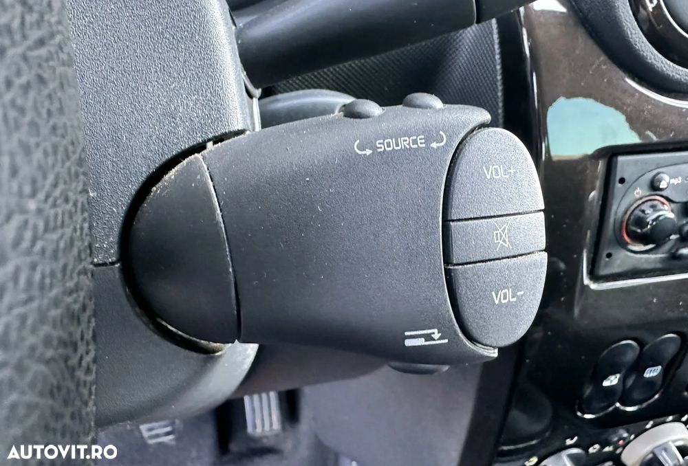 Dacia Duster dCi 110 FAP 4x4 Laureate - 24