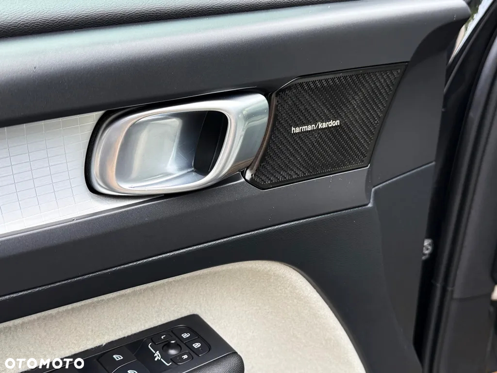 Volvo XC 40 - 9