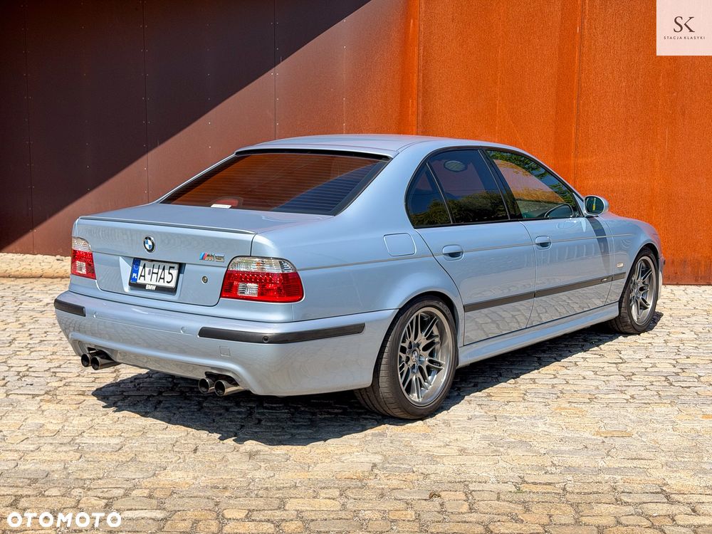 BMW M5 Standard - 8