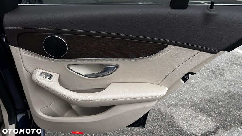 Mercedes-Benz Klasa C - 26