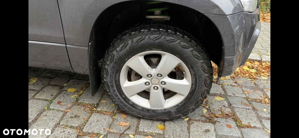 Suzuki Grand Vitara 2.4 De Luxe - 37