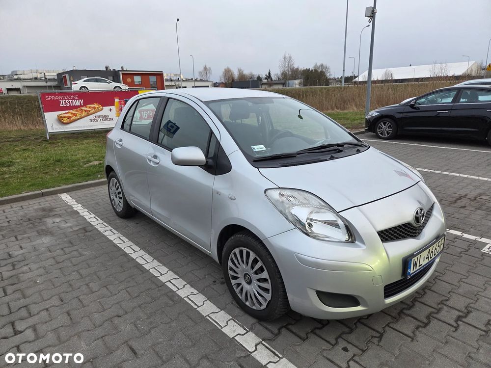 Toyota Yaris 1.33 2010 - 1