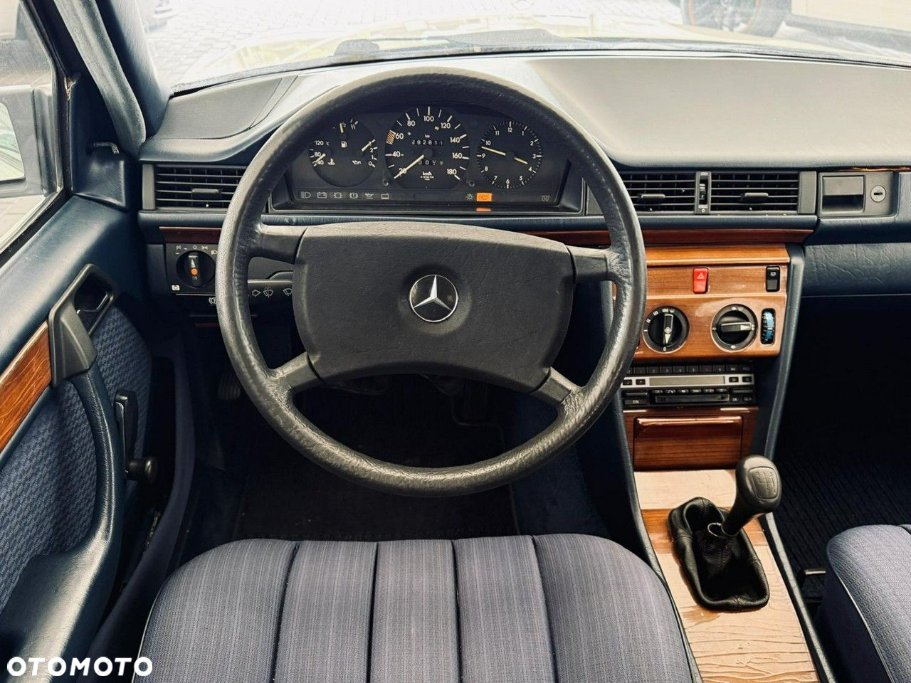 Mercedes-Benz W124 (1984-1993) - 20