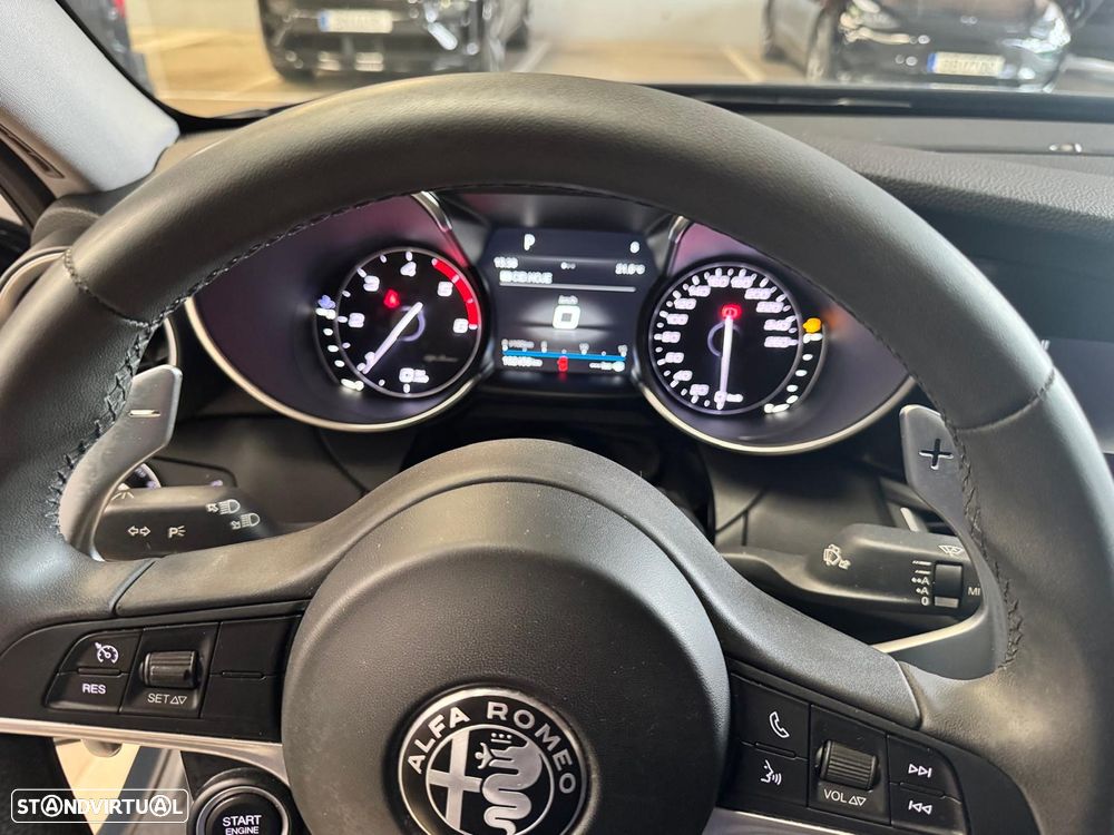 Alfa Romeo Giulia 2.2 D Super AT8 - 11