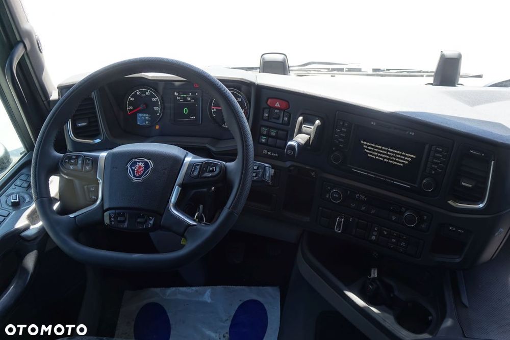Scania R450 / EURO 6 / STANDARD/ AUTOMAT / RETARDER / LODÓWKA / NAWIGACJA / KLIMATYZACJA POSTOJOWA / 2 ZBIORNIKI - 29
