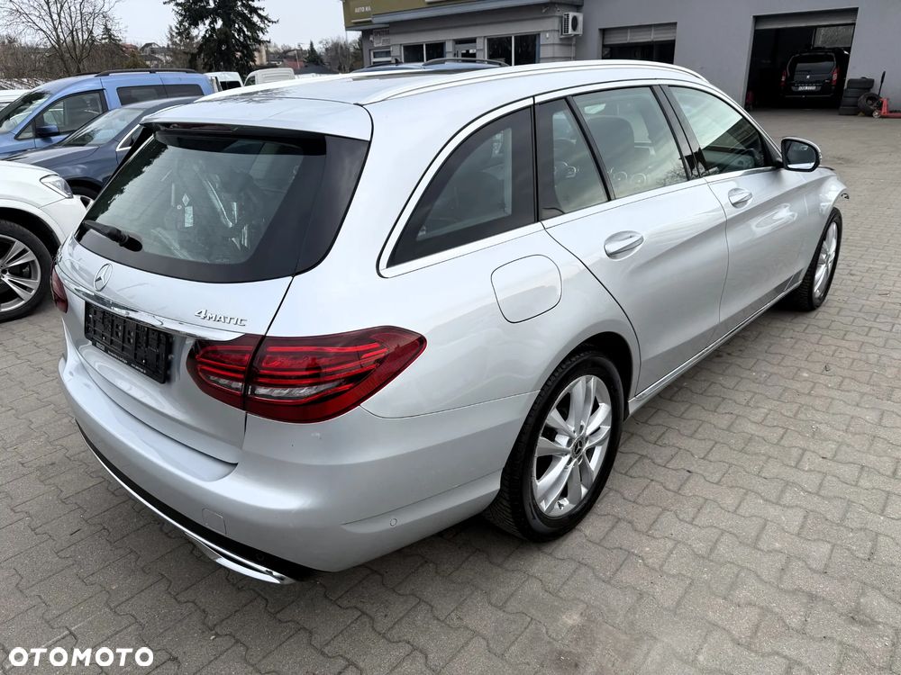Mercedes-Benz Klasa C 220 d 4Matic 9G-TRONIC Avantgarde - 3