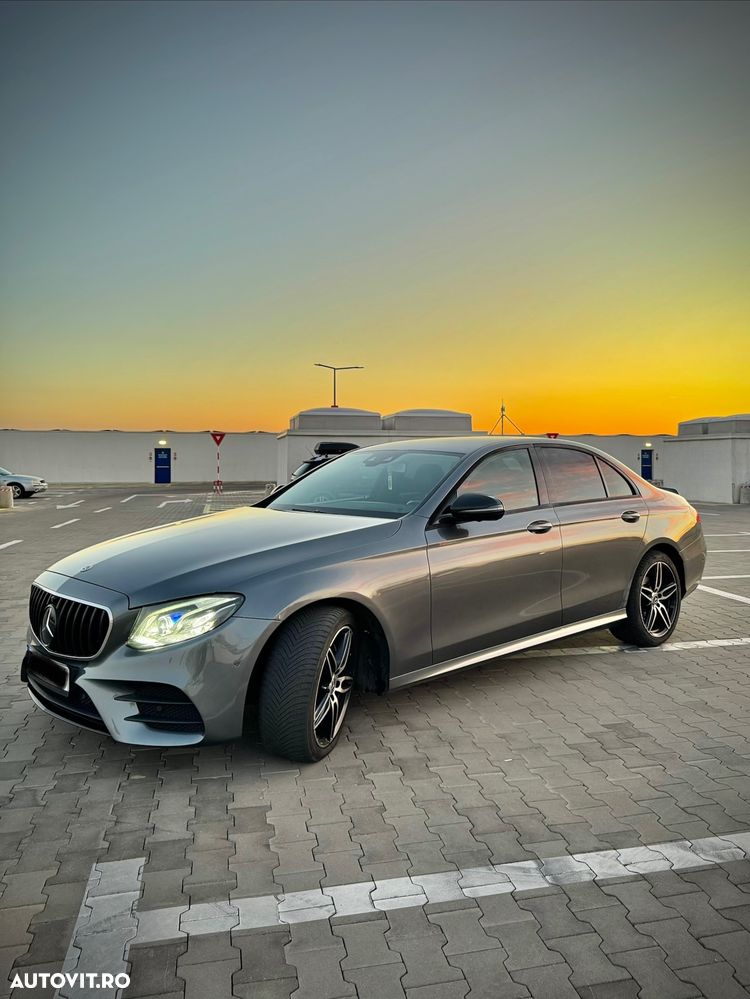 Mercedes-Benz E 220 d 4Matic 9G-TRONIC AMG Line - 3