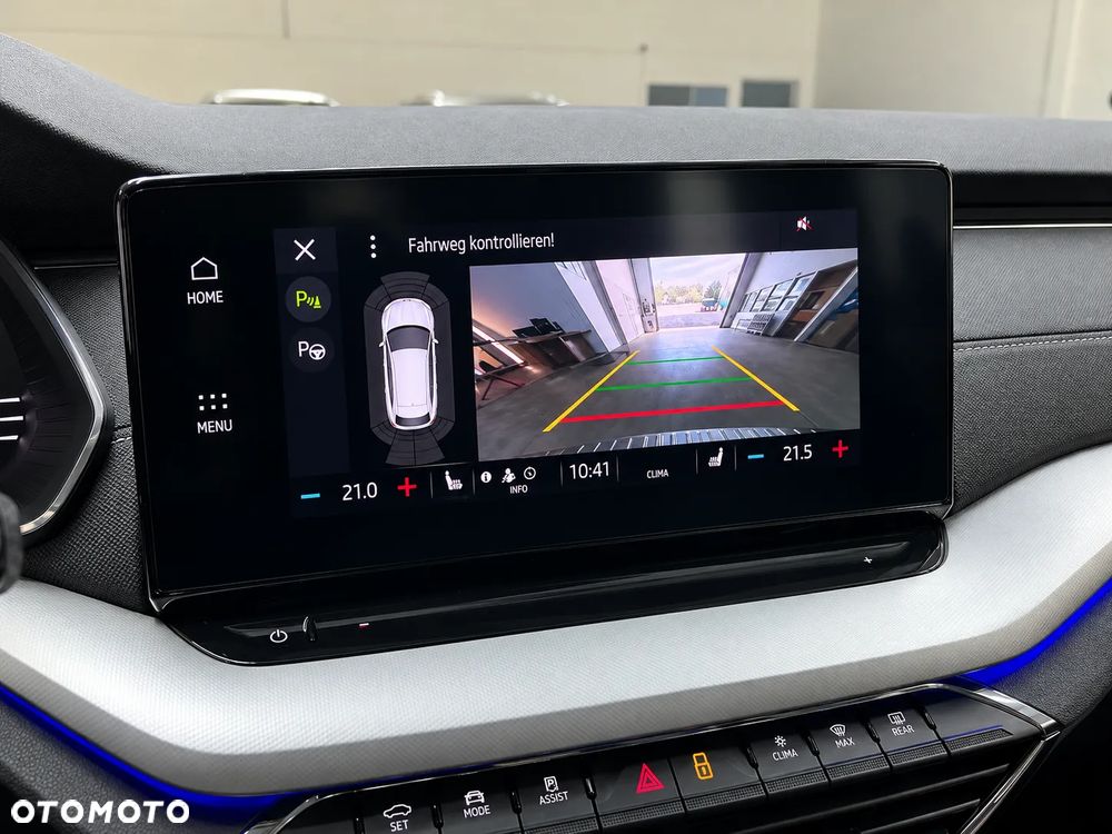 Skoda Octavia 2021 photo 3