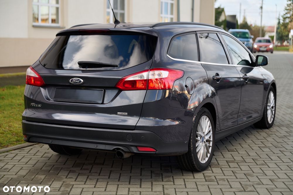 Ford Focus 1.6 EcoBoost Edition - 12