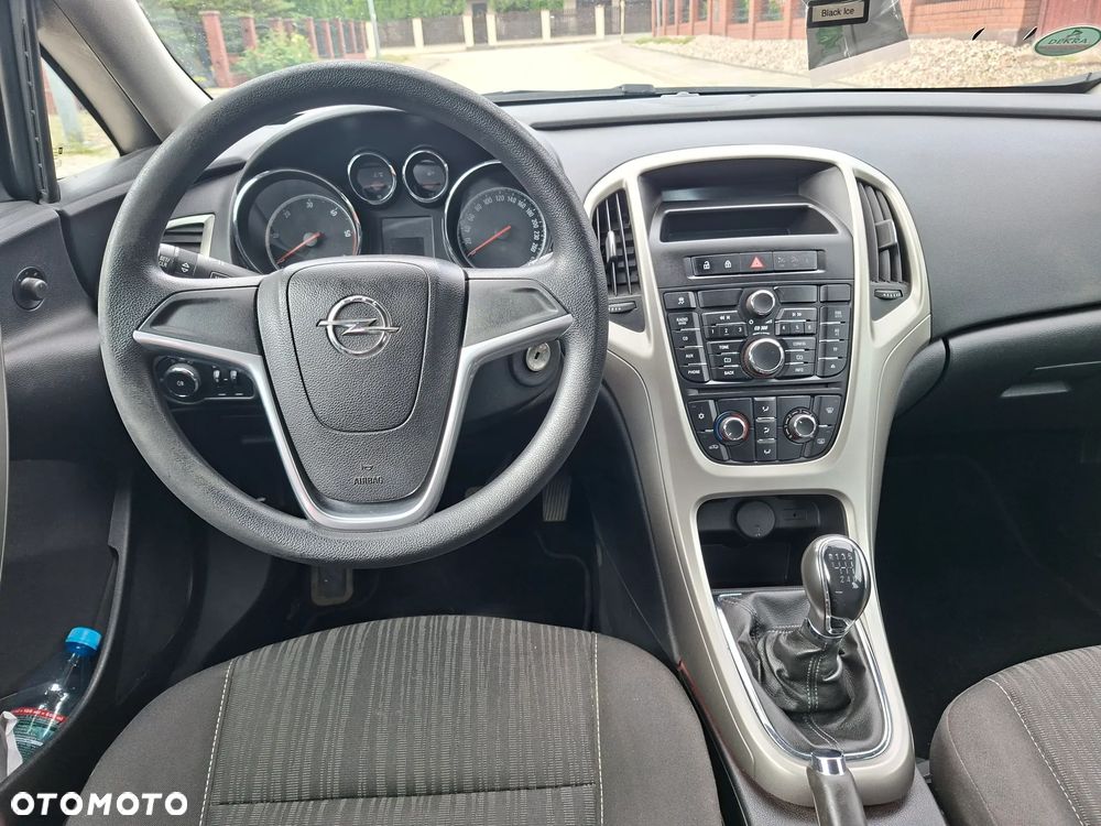 Opel Astra - 9