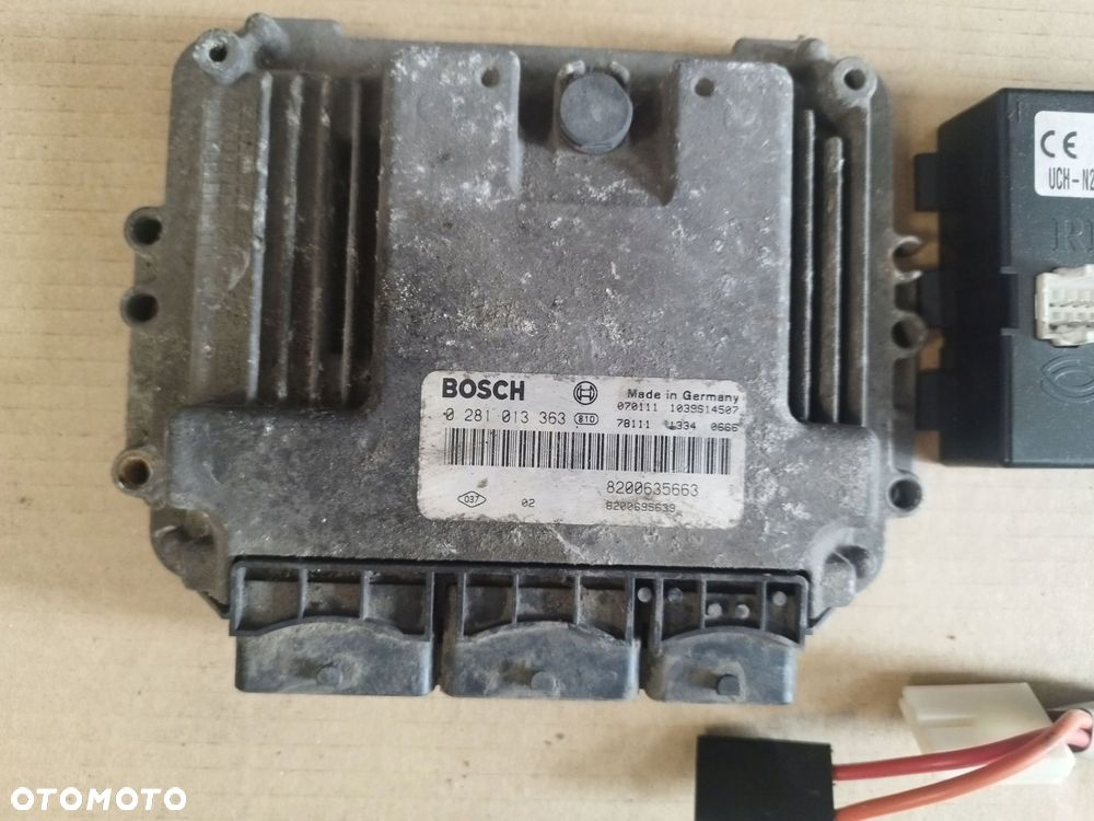 ZESTAW STARTOWY KOMPUTER MASTER MOVANO INTERSTAR 2.5DCI 0281013363 2 KOSTKI - 2