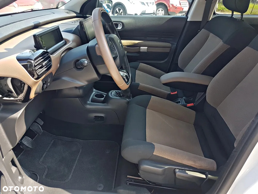 Citroën C4 Cactus 1.2 PureTech Shine Edition S&S - 12
