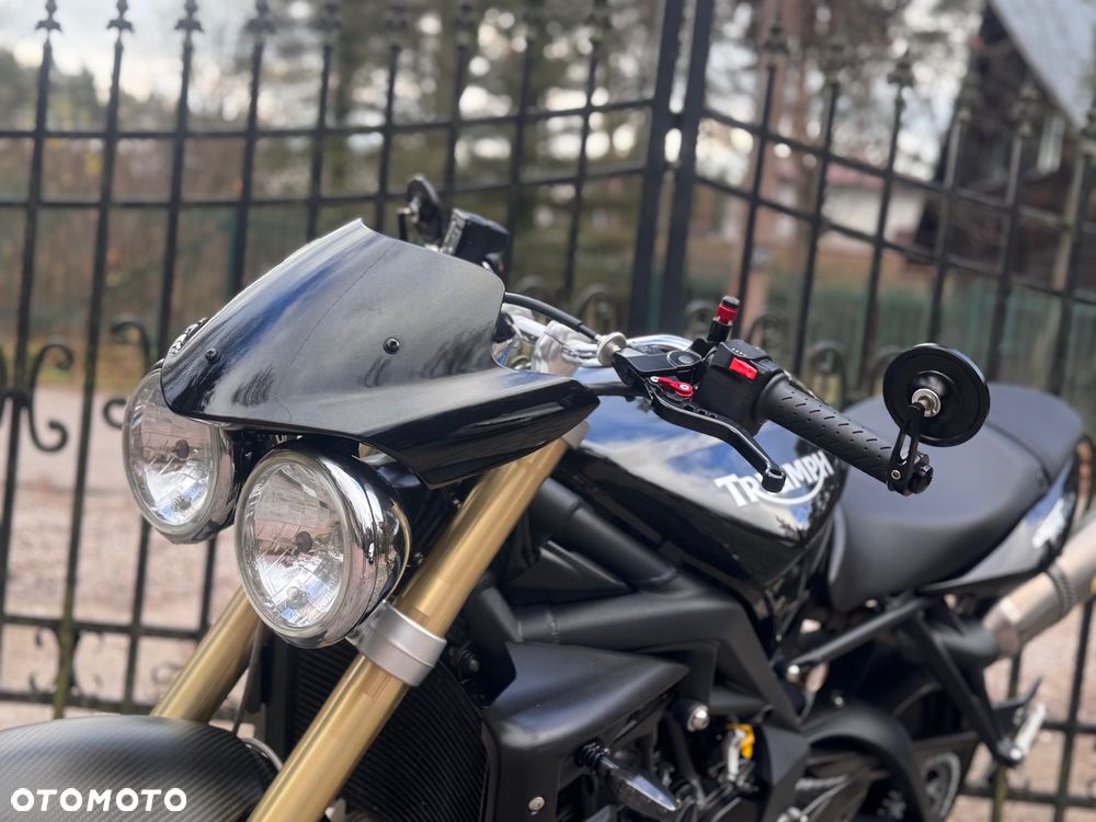Triumph Street Triple - 18