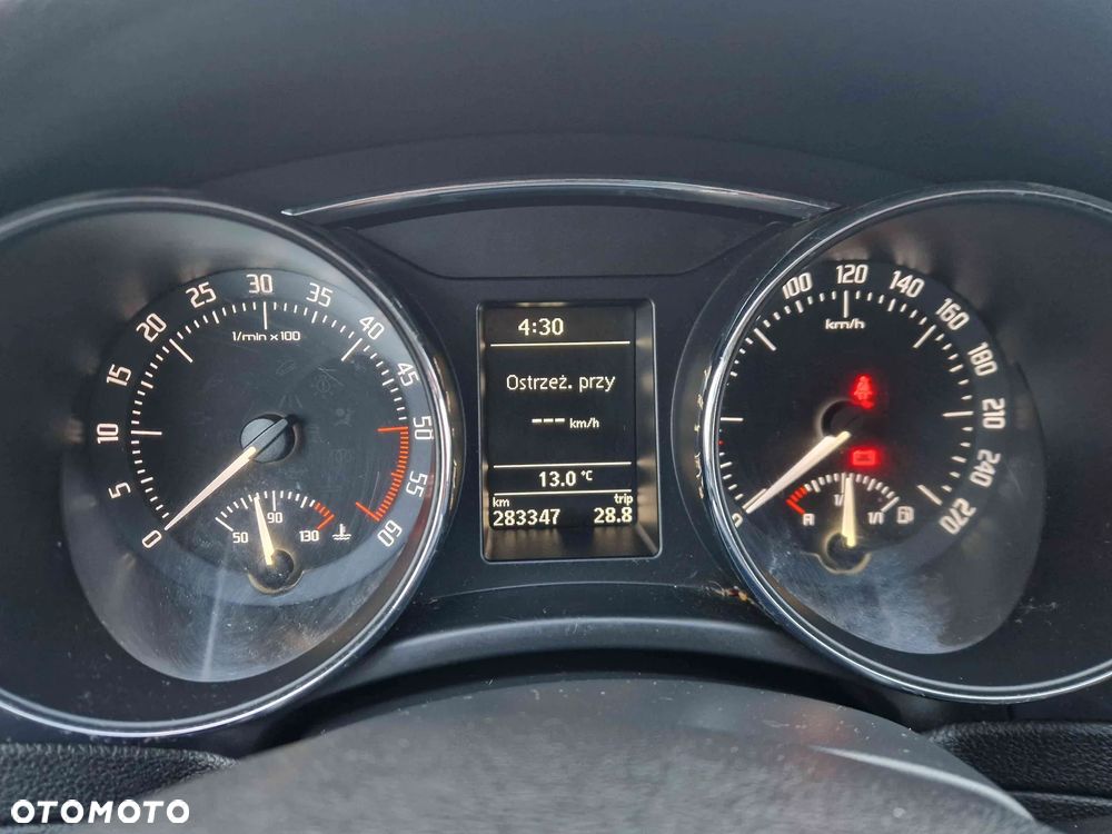 Skoda Superb 1.6 TDI GreenLine - 7