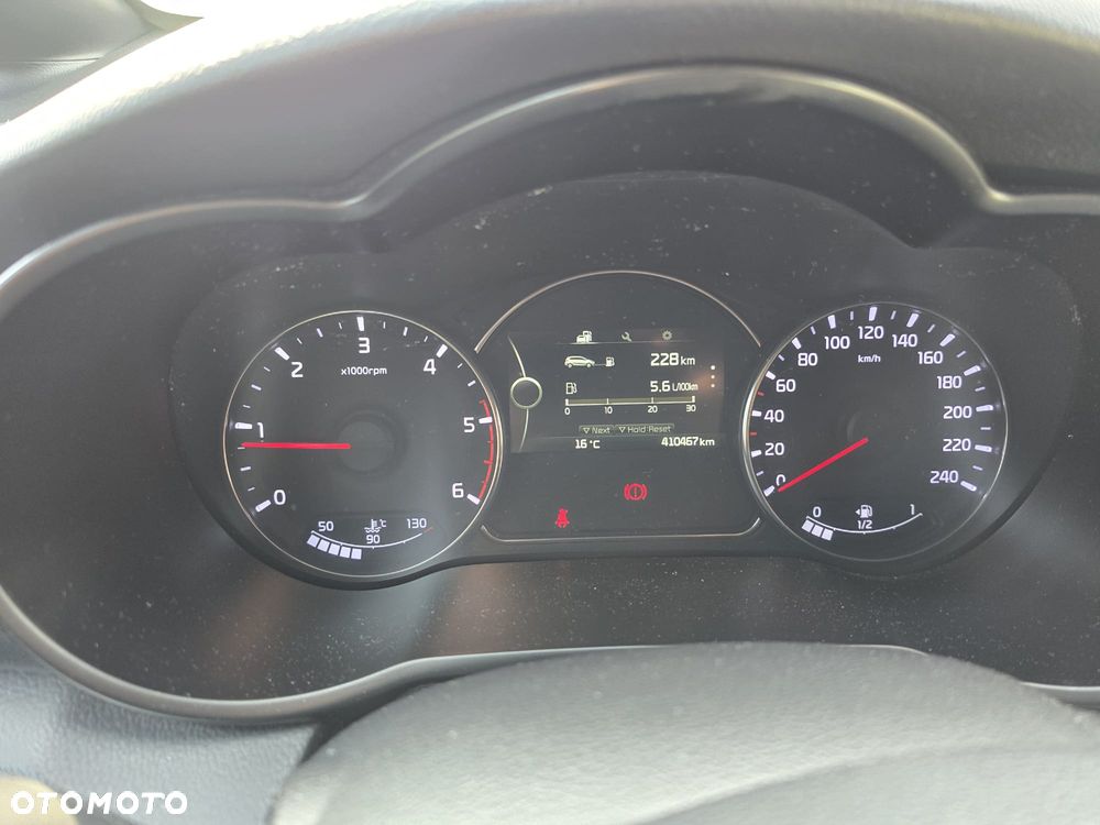 Kia Carens 1.7 CRDi L - 13