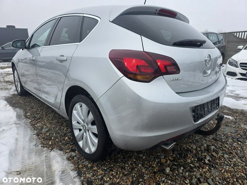 Opel Astra 1.4 Turbo Cosmo - 10