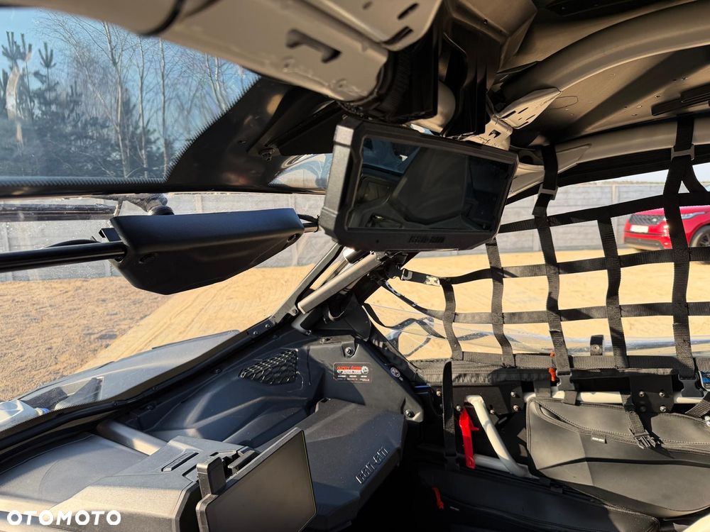 Can-Am Maverick - 17