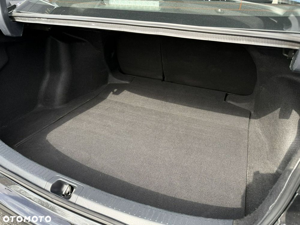 Toyota Corolla 1.5 Comfort - 33