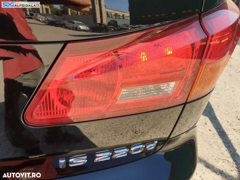 Stop Lampa Tripla Dreapta de pe Capota Portbagaj Lexus XE20 IS IS220 2005 - 2013 [C0567] - 1