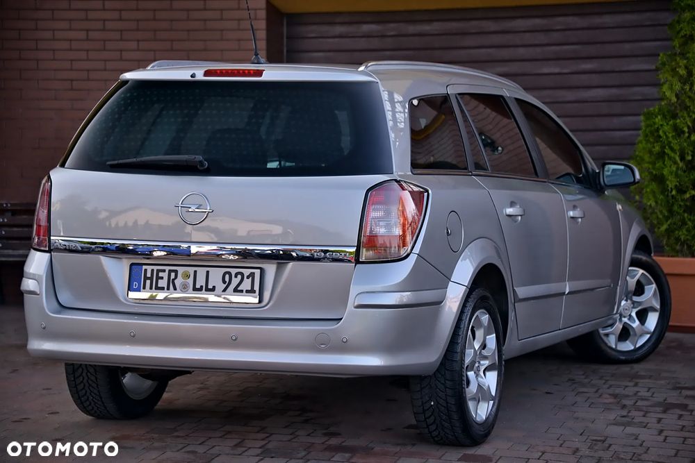 Opel Astra 1.9 CDTI Cosmo - 6