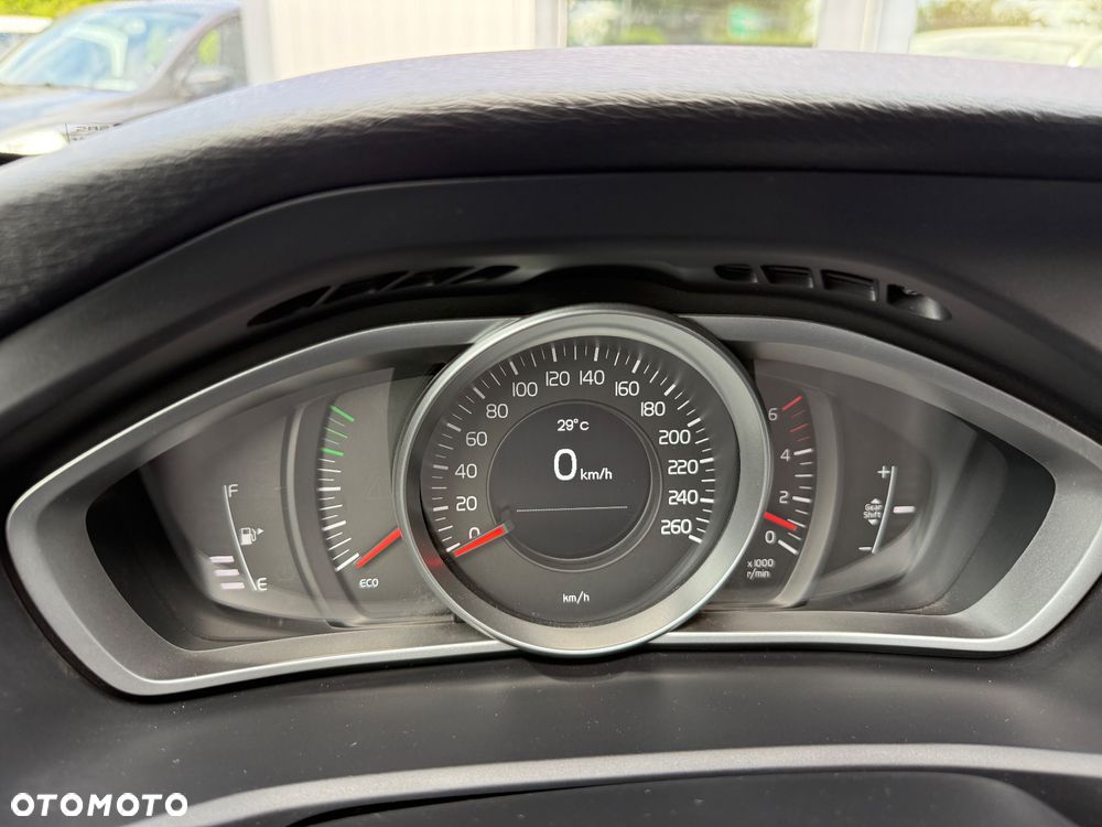 Volvo V40 D4 Drive-E Kinetic - 12